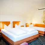 Smart 1 Bb1 203 Hotel